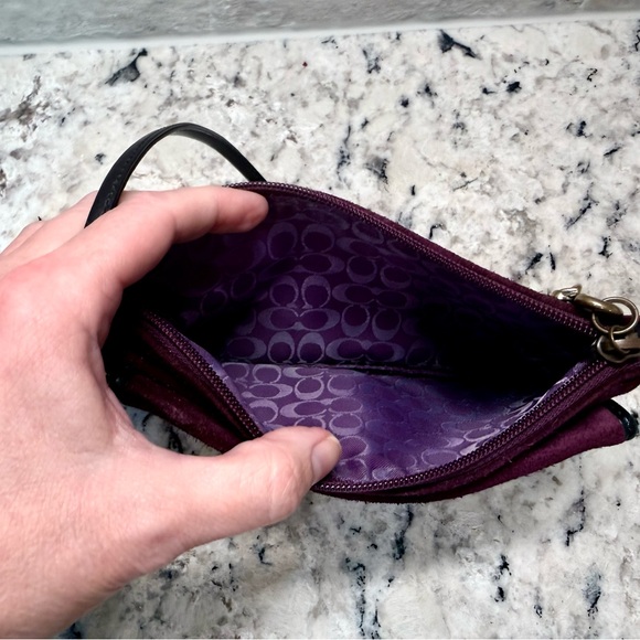 Coach EUC Burgundy Suede Wristlet - Picture 5 of 6
